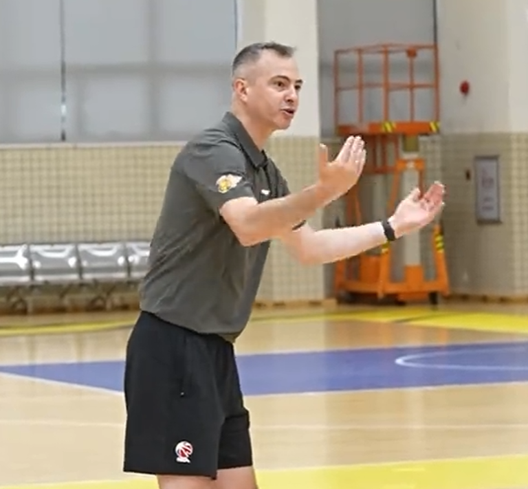 NBA下注广东更新训练！三个新外教各司其职，球队公开遴选总经理！
