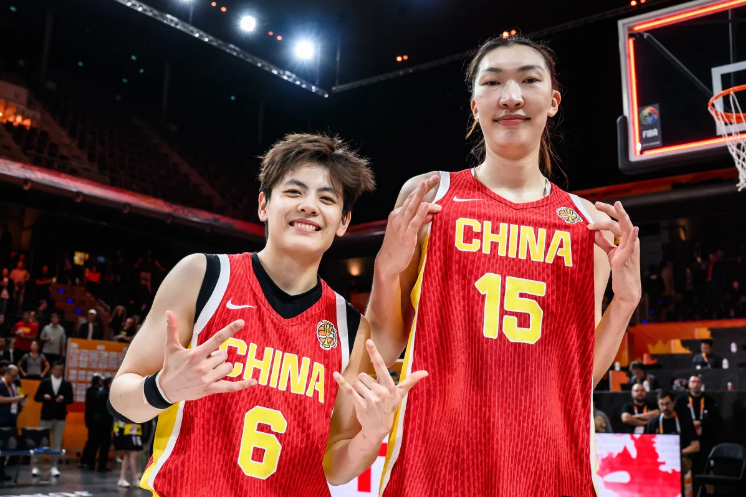 NBA下注中国女篮长期集训弊大于利：韩旭杨舒予成反例 该多走出去留洋