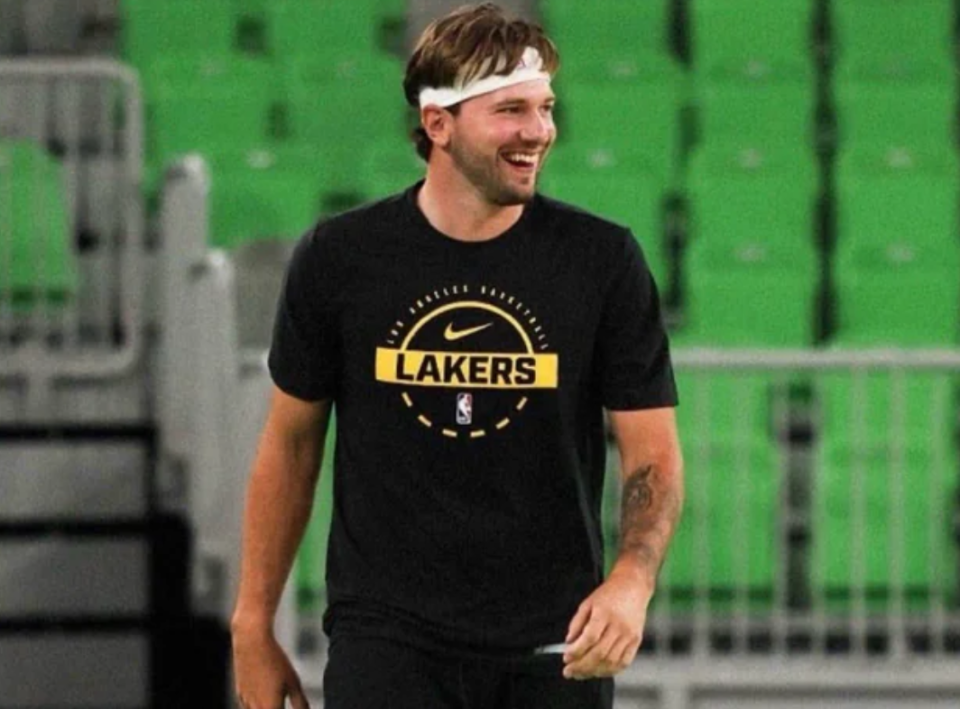 NBA下注结束203天休整期！东契奇明日返回洛杉矶：目前体重与上赛季持平