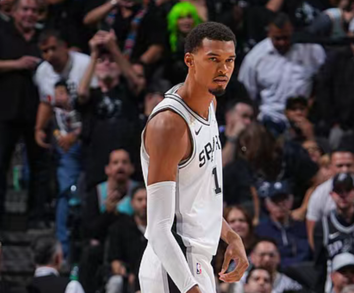 NBA下注首胜！马刺末节轰27